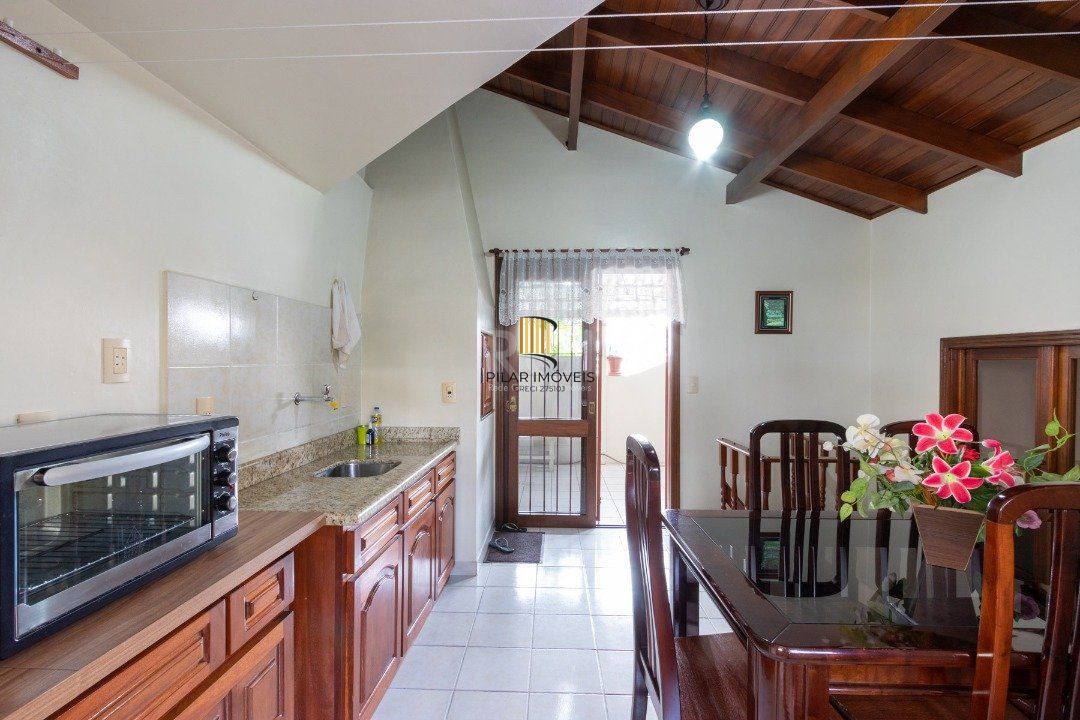 Predio para Venda - 215.37m², 0 dormitórios, Menino Deus