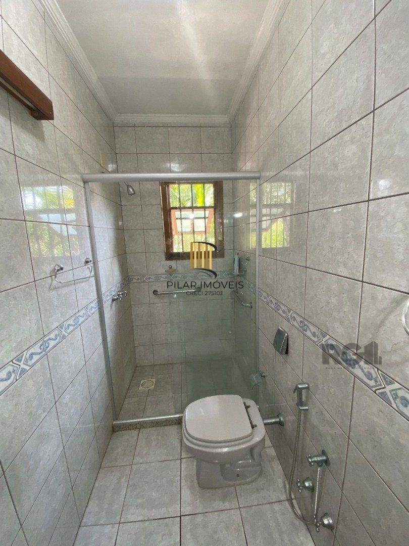 Casa para Venda - 350m², 4 dormitórios, sendo 4 suites, 4 vagas - Tristeza