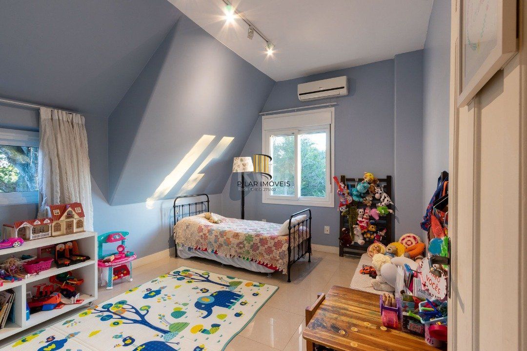 Casa para Venda - 200m², 3 dormitórios, sendo 1 suites, 2 vagas - Vila Assunção