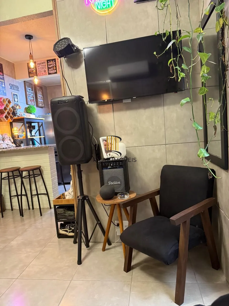Apartamento com 30 m², bem distribuídos em 1 dormitório tipo suíte, sala de estar, cozinha e área de serviço.