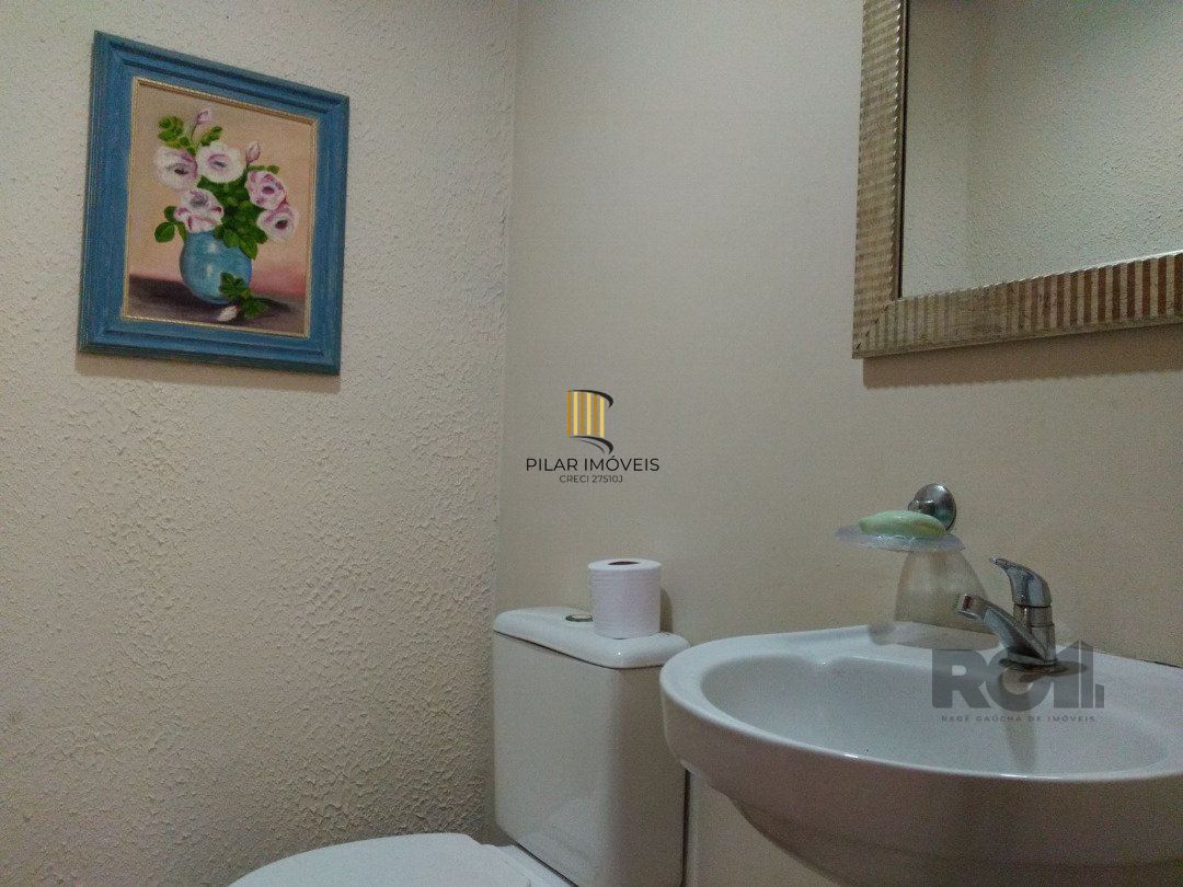 Casa 4 dormitórios no bairro Espírito Santo
