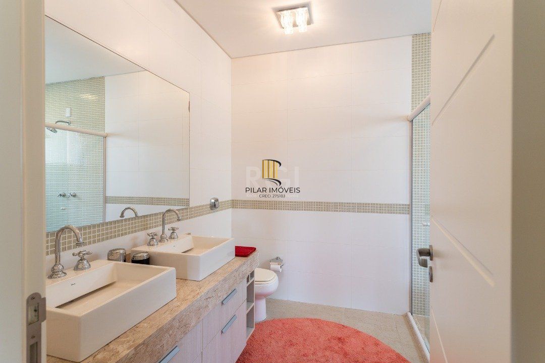 Casa Condominio para Venda - 399m², 5 dormitórios, sendo 5 suites, 4 vagas - Atlântida