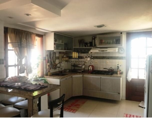 Casa para Venda - 150m², 3 dormitórios, sendo 1 suites, Nonoai