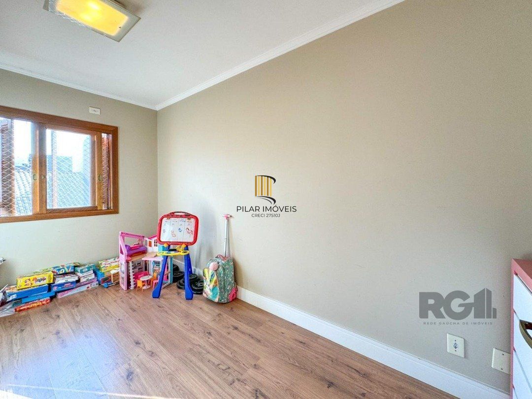 Casa para Venda - 135m², 3 dormitórios, sendo 1 suites, Hípica