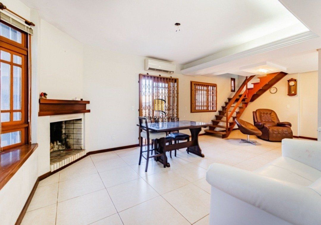 Casa para Venda - 255m², 3 dormitórios, sendo 1 suites, 3 vagas - Ipanema