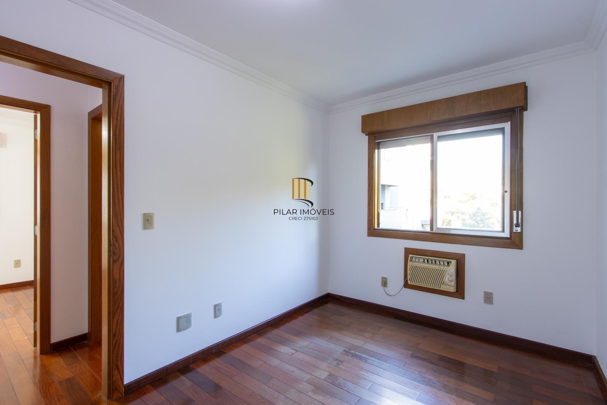 Apartamento 3 dormitórios no bairro Camaquã