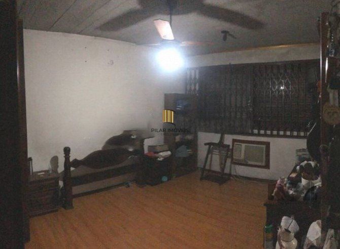 Casa 5 dormitórios no bairro Cristal