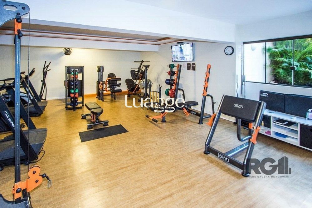 Apartamento de 3 dormitórios, 1 suíte e 3 vagas no bairro Ipanema.