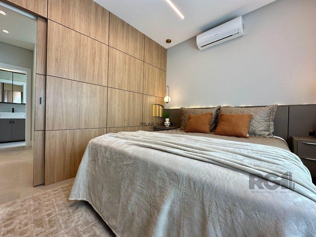 Casa de Condomínio 3 dormitórios no bairro Dubai
