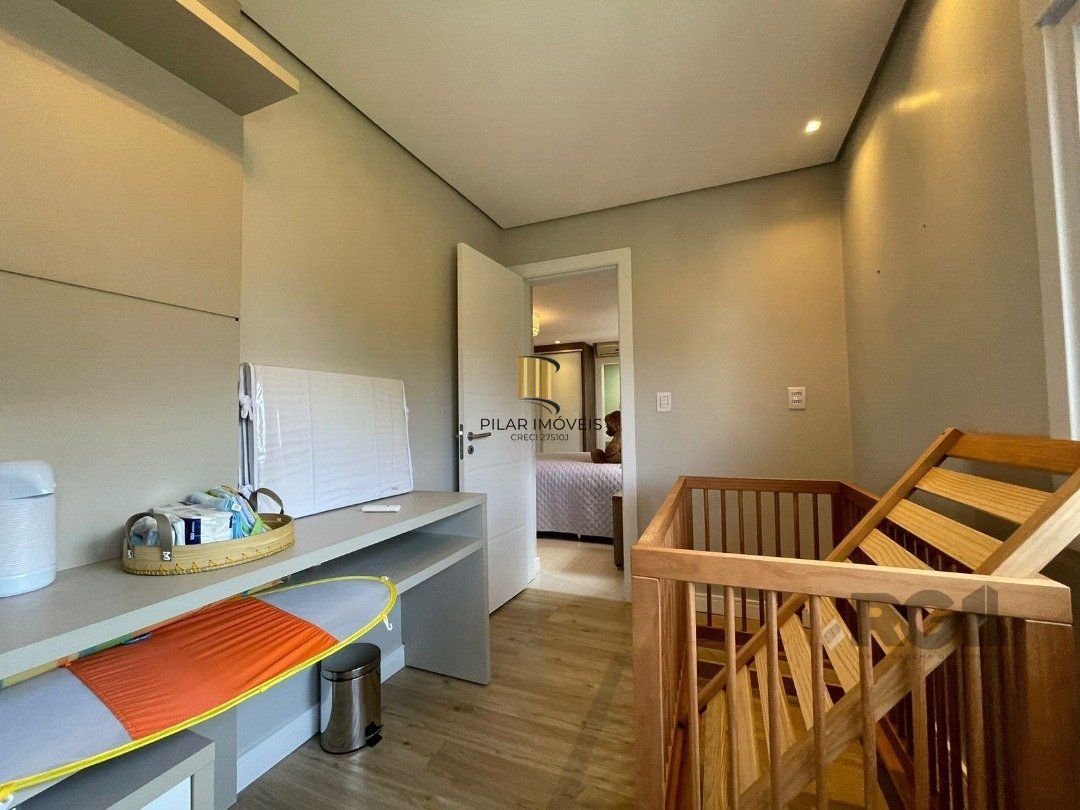 Casa de Condomínio 5 dormitórios no bairro Atlântida Sul