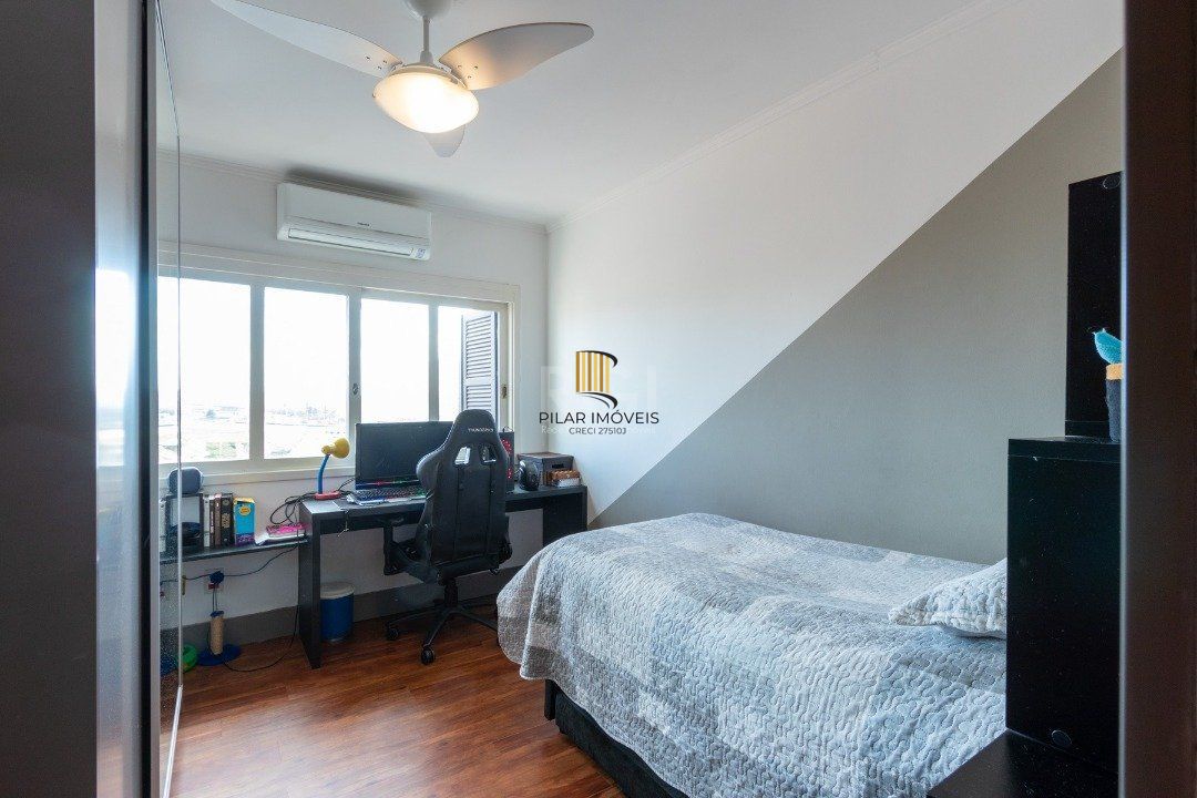 Cobertura para Venda - 234.17m², 3 dormitórios, sendo 1 suites, 2 vagas - Cristal