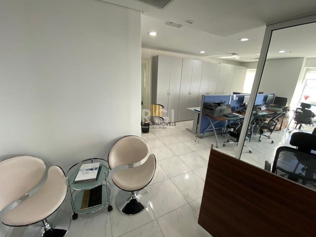 Salas Comerciais no nono andar , Imóvel MOBILIADO com 82,82 m2