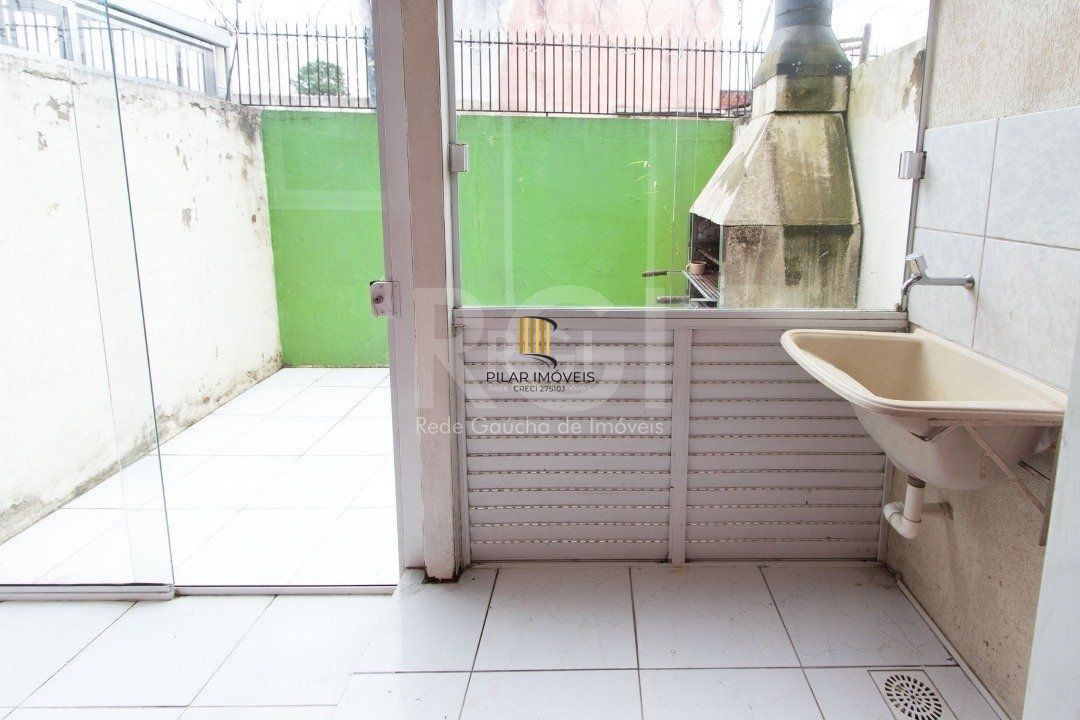 Casa Condominio para Venda - 92.32m², 3 dormitórios, sendo 1 suites, 2 vagas - Cristal