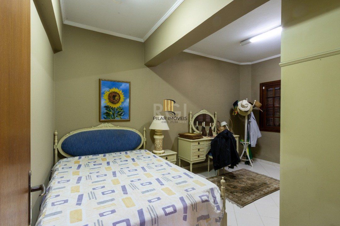 Casa de Condomínio 4 dormitórios no bairro Nonoai