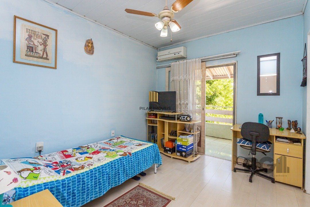 Casa com 3 Quartos à Venda, 293 m² por R$ 650.000