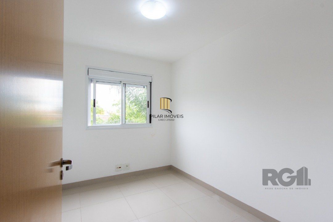 Apartamento semi-mobiliado, com área privada de 50,95 M2