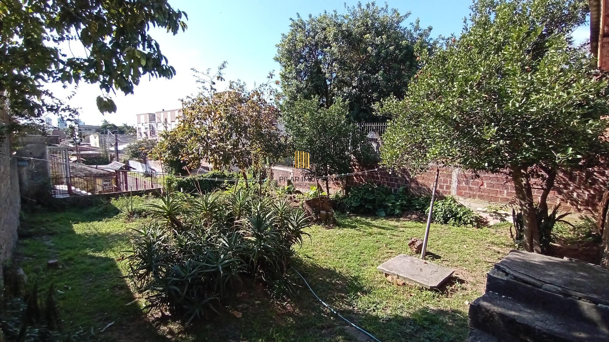 Terreno com 750m² na Av. Otto Niemeyer, bairro Camaquã