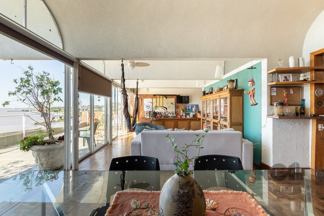 Casa 4 dormitórios no bairro Vila Assunção