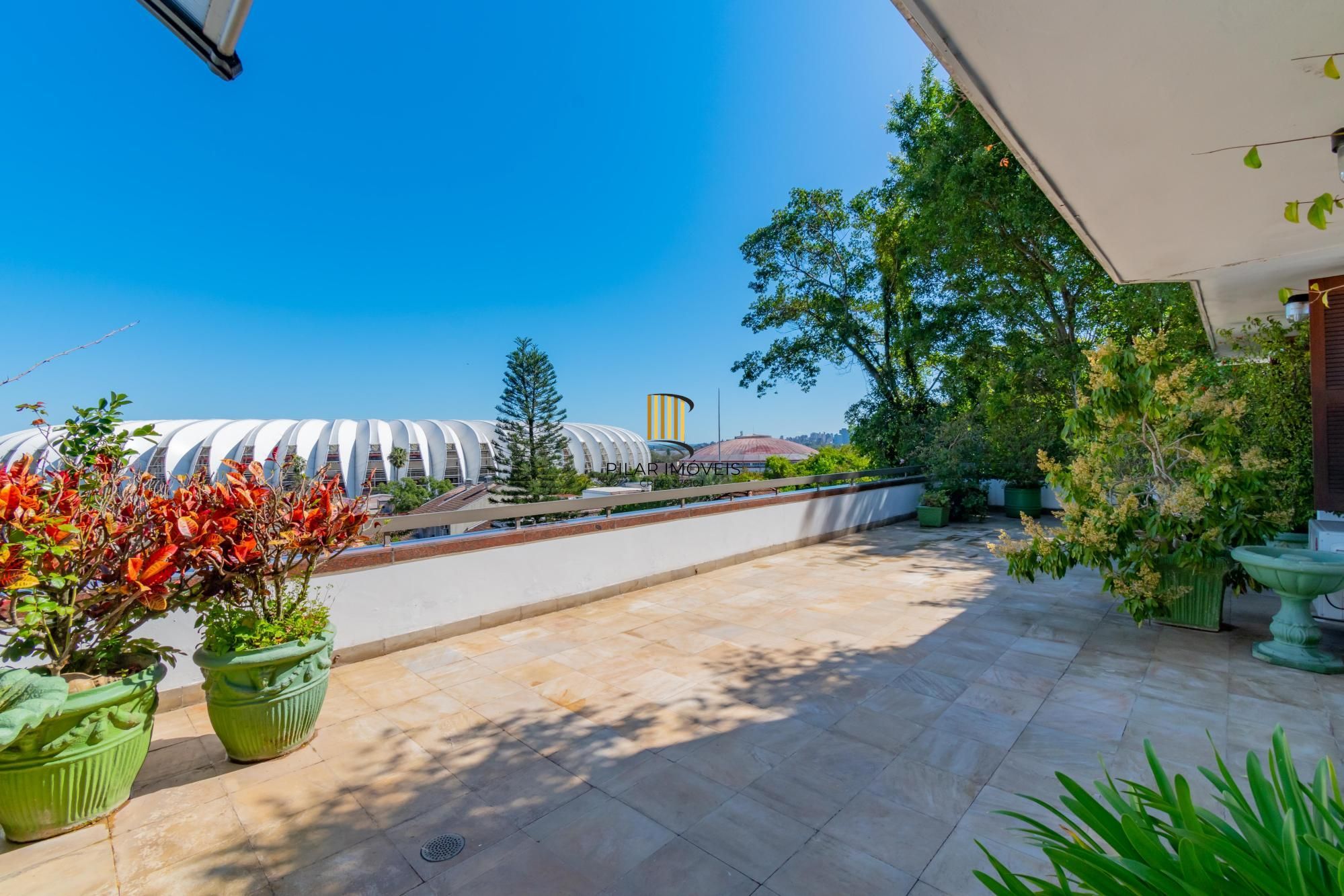 Cobertura horizontal, alto padrão, bairro Santa Tereza, 341m²  área privativa, 02 vagas garagem!