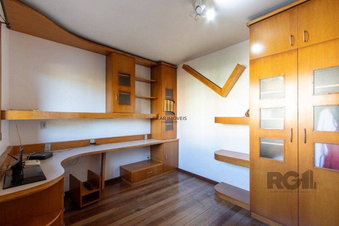Casa 3 dormitórios no bairro Ipanema