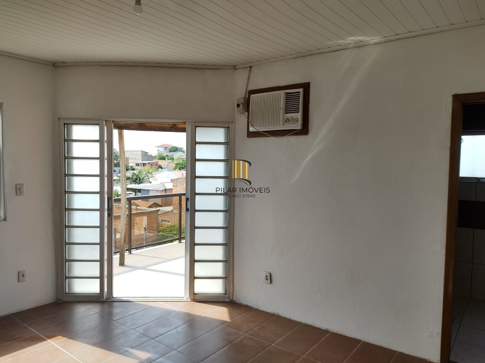 Casa 3 dormitórios no bairro Costa e Silva