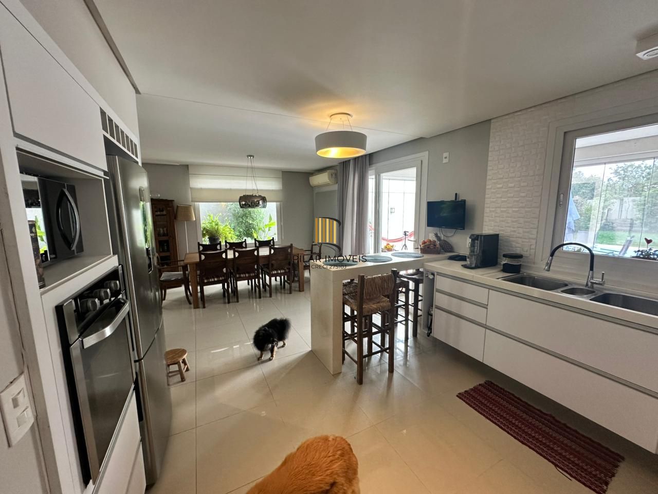 Casa de Condomínio 4 dormitórios no bairro Terraville