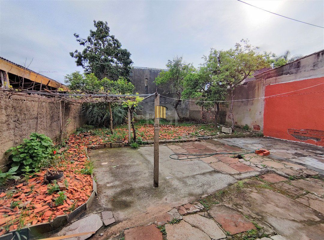 Casa para Venda - 90.36m², 2 dormitórios, 6 vagas - Passo das Pedras