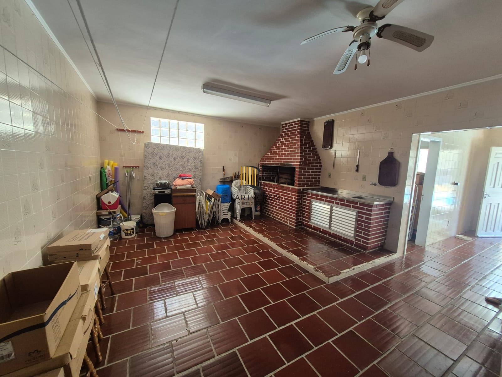 Casa 4 Dormitórios 1 suite 3 banheiros piscina e churasqueira