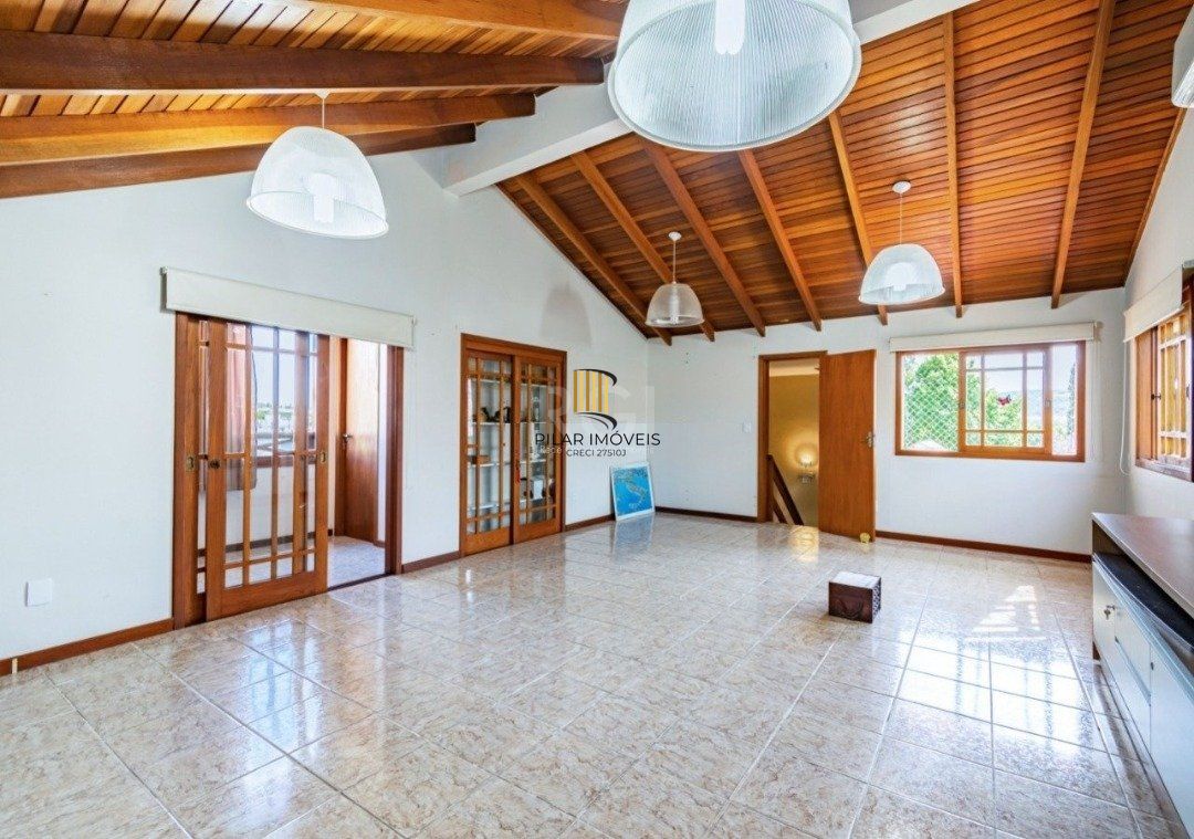 Casa para Venda - 255m², 3 dormitórios, sendo 1 suites, 3 vagas - Ipanema