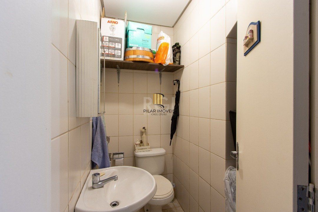 Casa de Condomínio 4 dormitórios no bairro Vila Assunção
