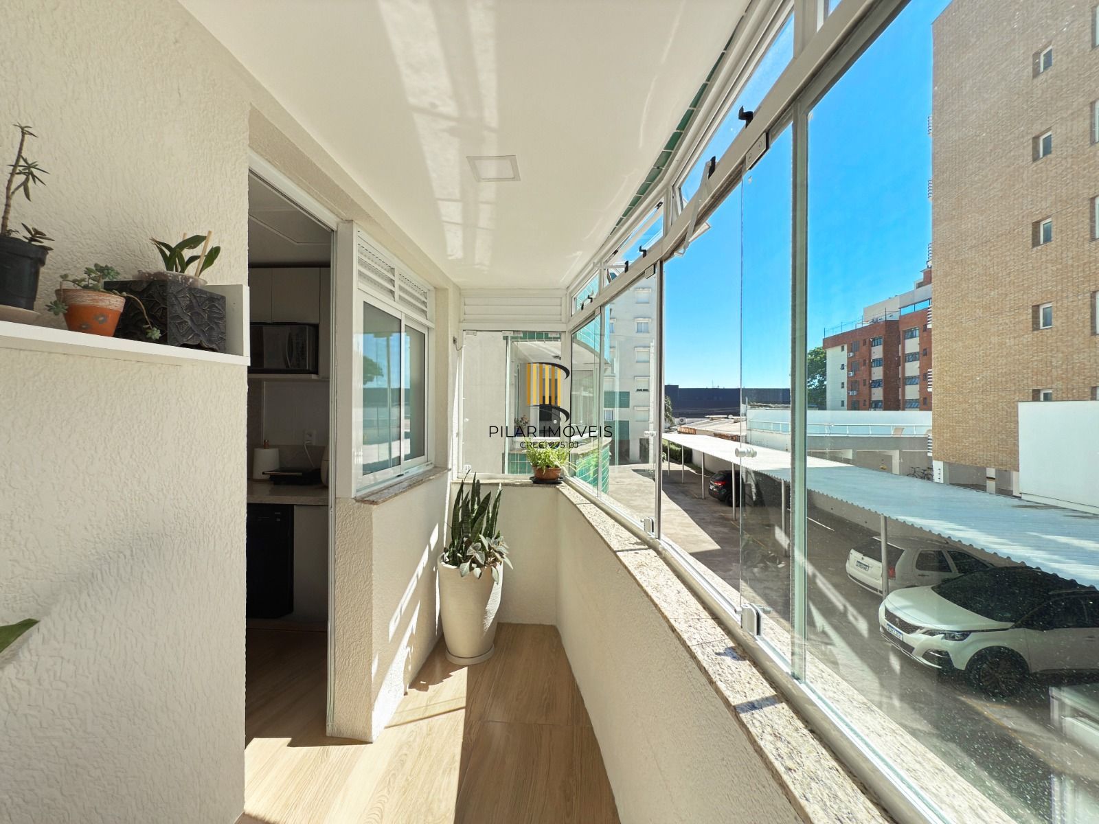 Excelente apartamento de 3 dormitórios, 1 suíte e 2 vagas de garagem.