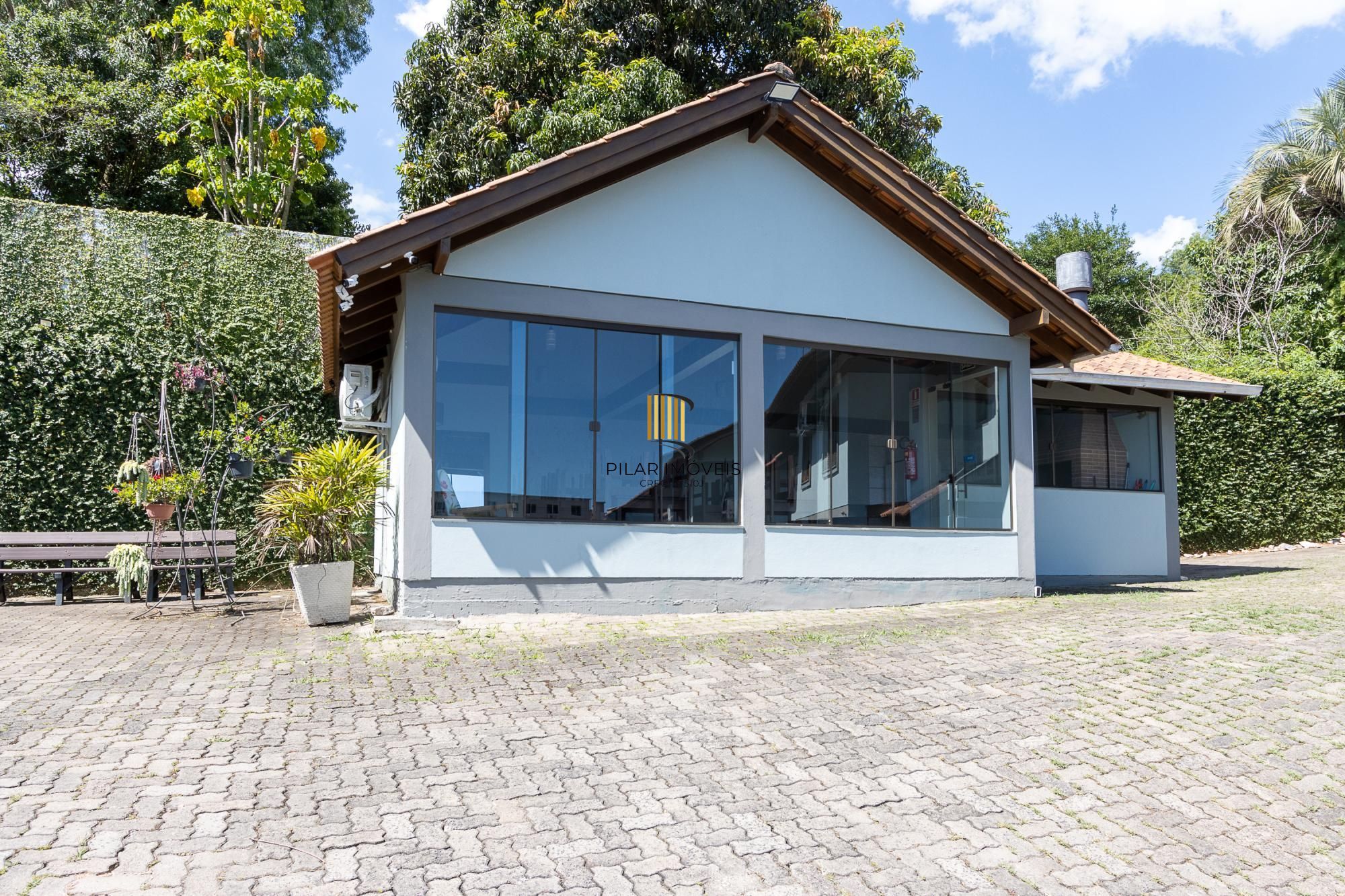 **Imóvel Espetacular em Condomínio Fechado em Ipanema, Porto Alegre**