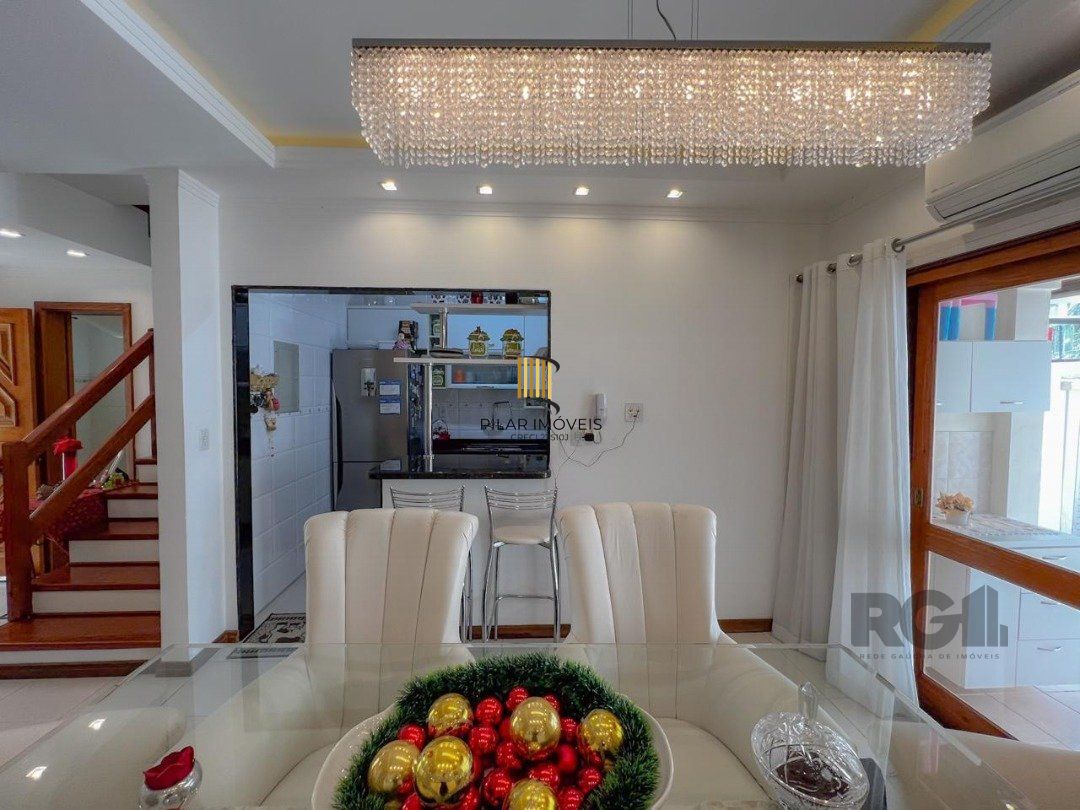 Casa Condominio para Venda - 202m², 3 dormitórios, sendo 1 suites, 2 vagas - Ipanema/ Jardim Verde