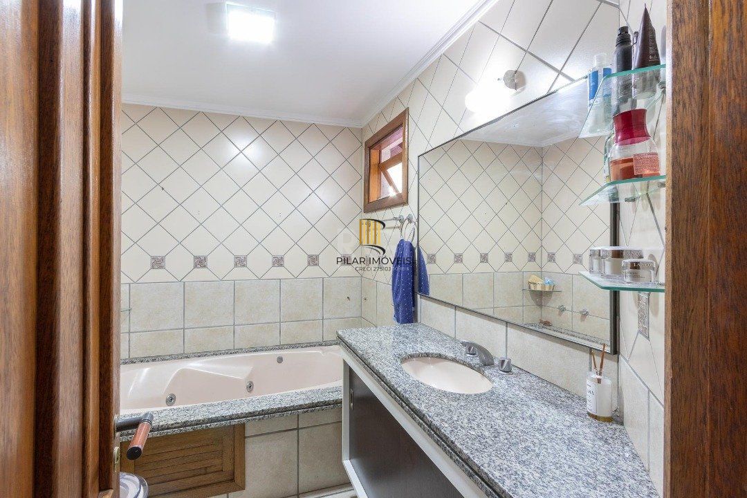 Casa Condominio para Venda - 233.52m², 3 dormitórios, sendo 3 suites, 2 vagas - Ipanema