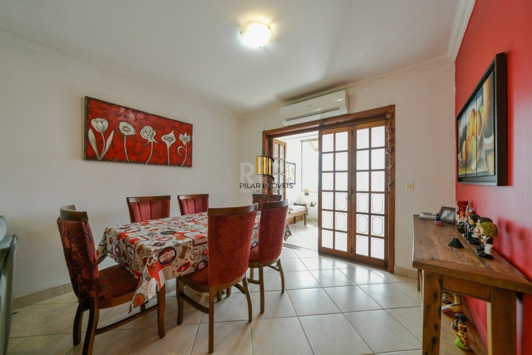 Casa Condominio para Venda - 240m², 3 dormitórios, sendo 1 suites, 3 vagas - Tristeza