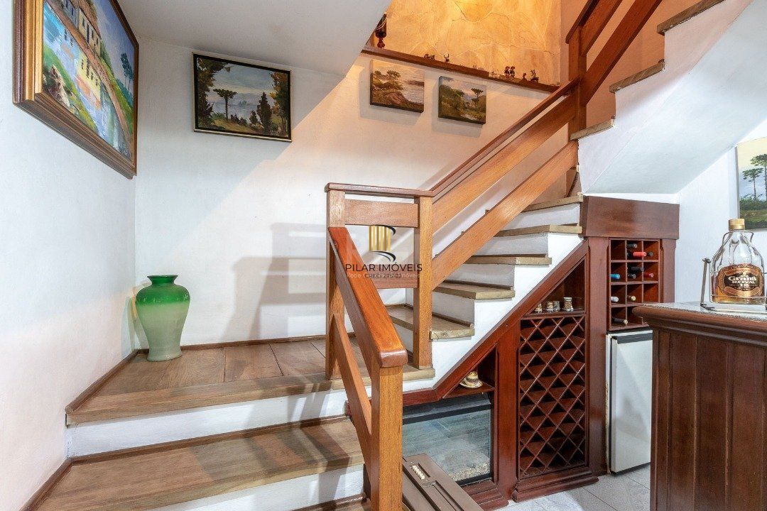 Casa para Venda - 200m², 3 dormitórios, sendo 1 suites, 1 vaga - Aberta dos Morros