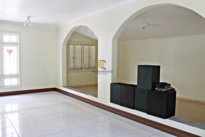 Predio para Venda - 236m², 0 dormitórios, 4 vagas - Menino Deus