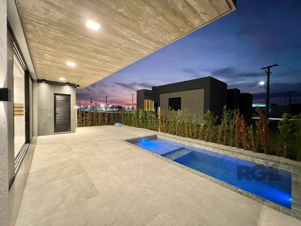 Casa de Condomínio 4 dormitórios no bairro Centro