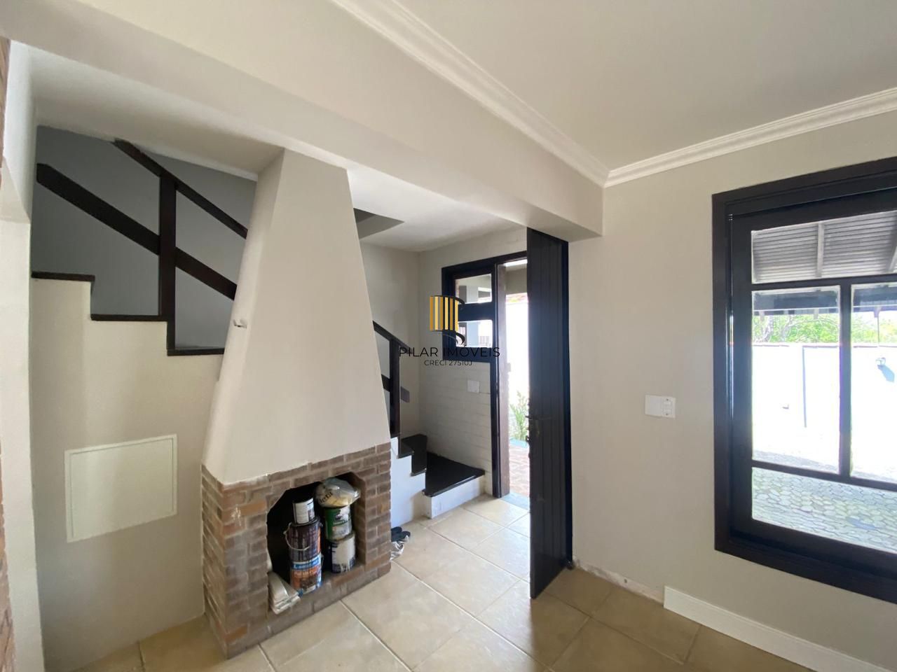 Casa 3 dormitórios, sendo 1 suíte, 2 vagas de garragem - bairro Ipanema