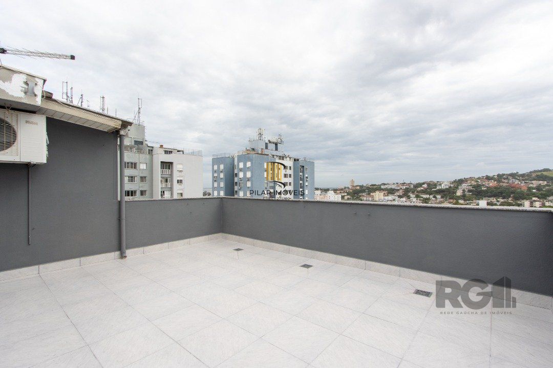 Cobertura 2 quartos, 2 banheiros, 1 vaga, terraço, elevador, condomínio com infra, Bairro Cristal