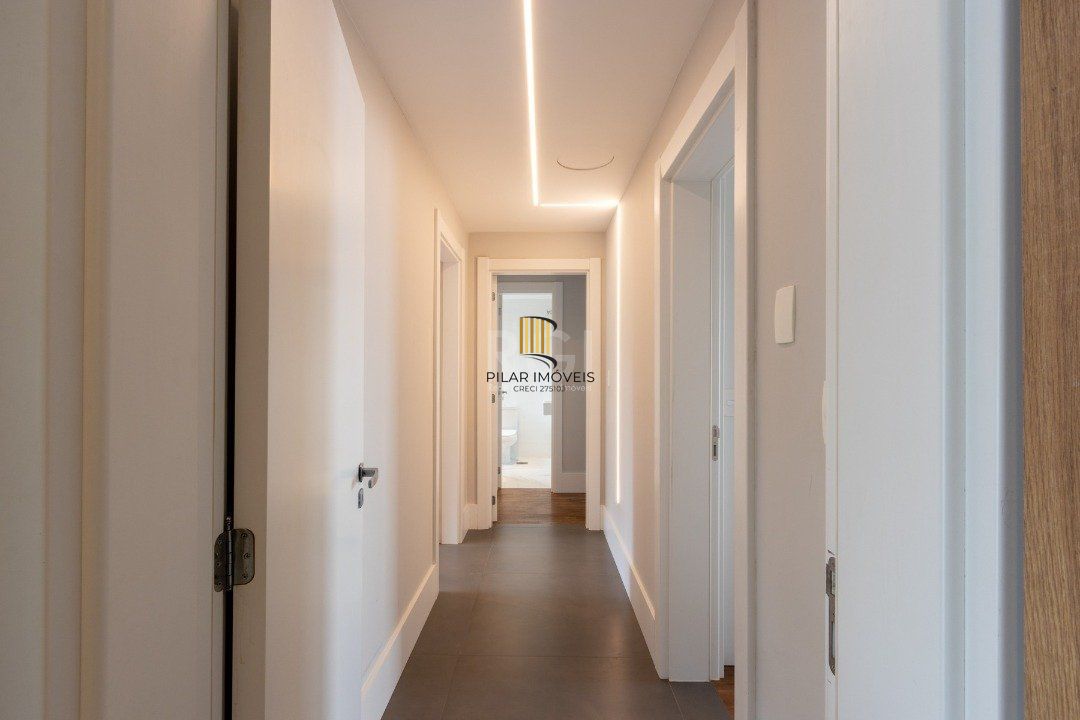 Apartamento para Venda - 164m², 3 dormitórios, sendo 3 suites, 3 vagas - Pedra Redonda