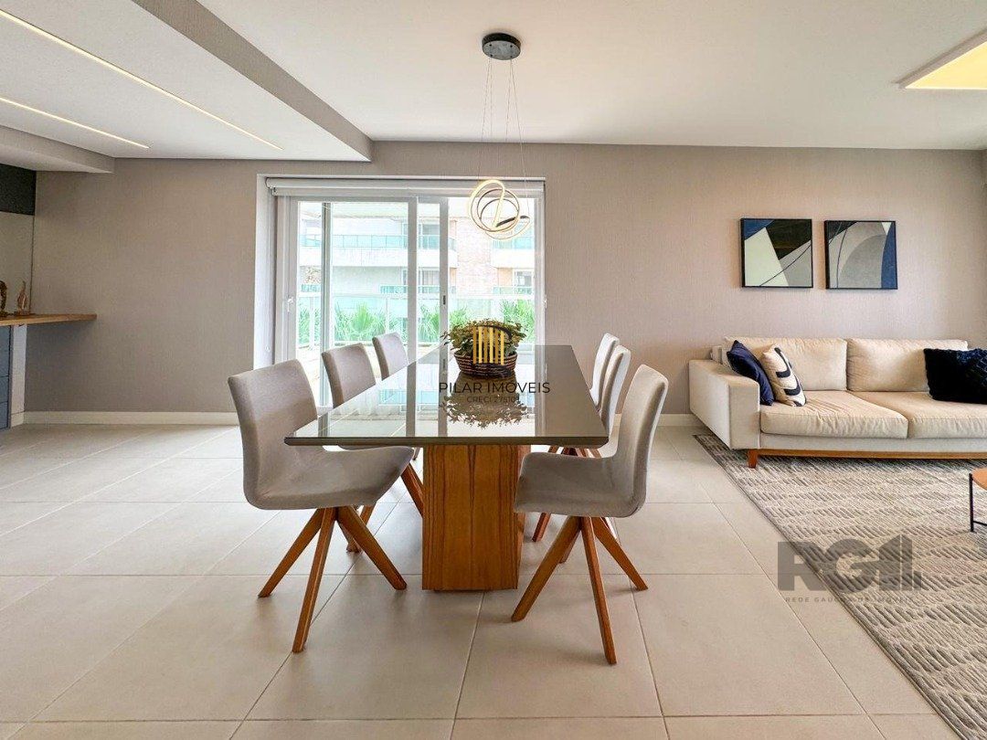 Apartamento para Venda - 138.33m², 3 dormitórios, sendo 1 suites, 3 vagas - Centro