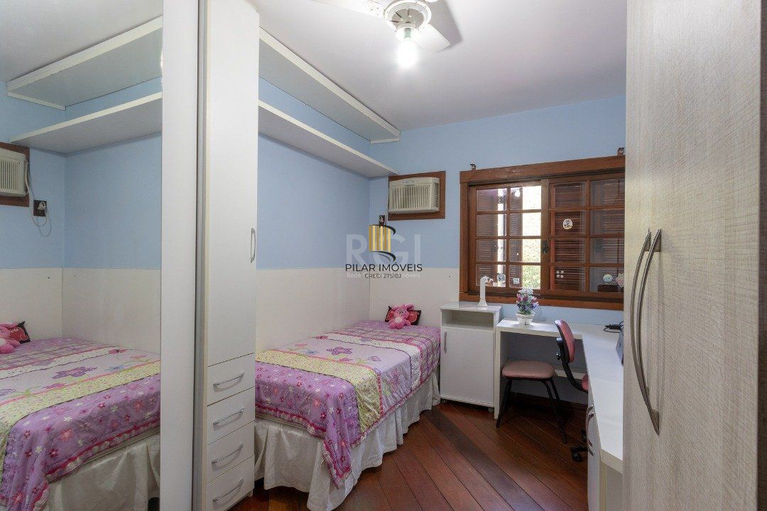 Casa Condominio para Venda - 175m², 3 dormitórios, sendo 1 suites, 4 vagas - Tristeza