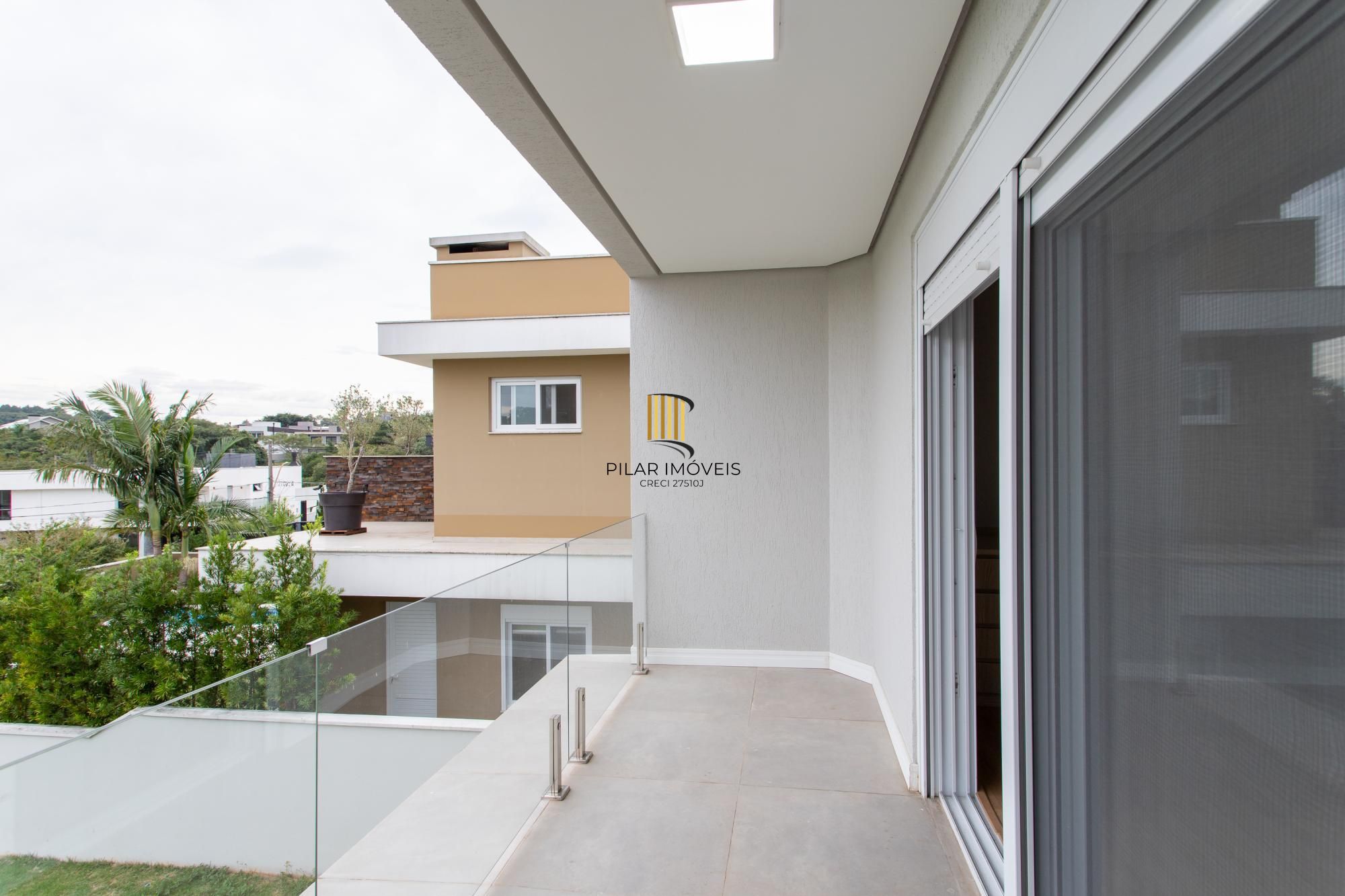 Casa Condominio para Venda - 300m², 3 dormitórios, sendo 3 suites, 2 vagas - Alphaville
