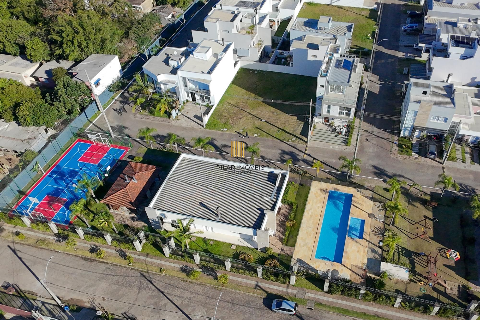 Casa de Condomínio 3 dormitórios no bairro Aberta dos Morros