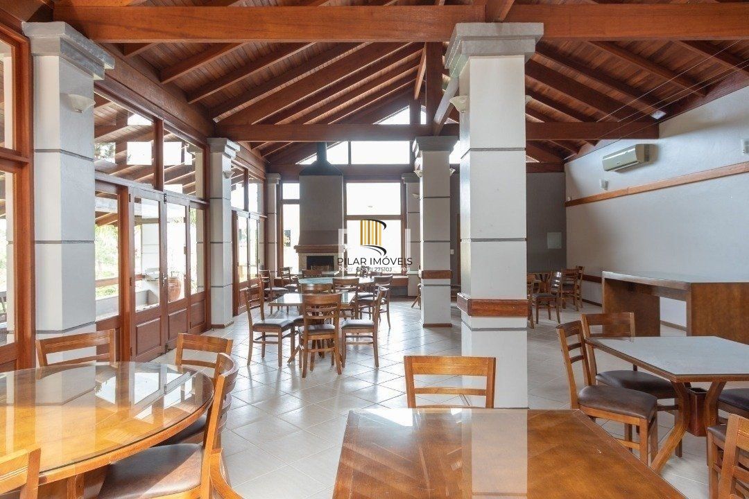 Casa para Venda - 179m², 3 dormitórios, sendo 1 suites, 5 vagas - Hípica