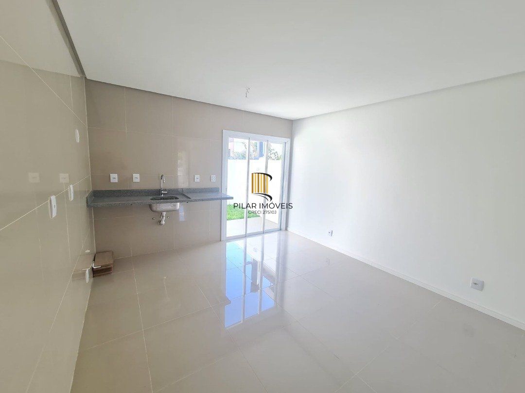 Casa para Venda - 74.67m², 2 dormitórios, sendo 1 suites, 1 vaga - Guarujá/ Portal do Guarujá
