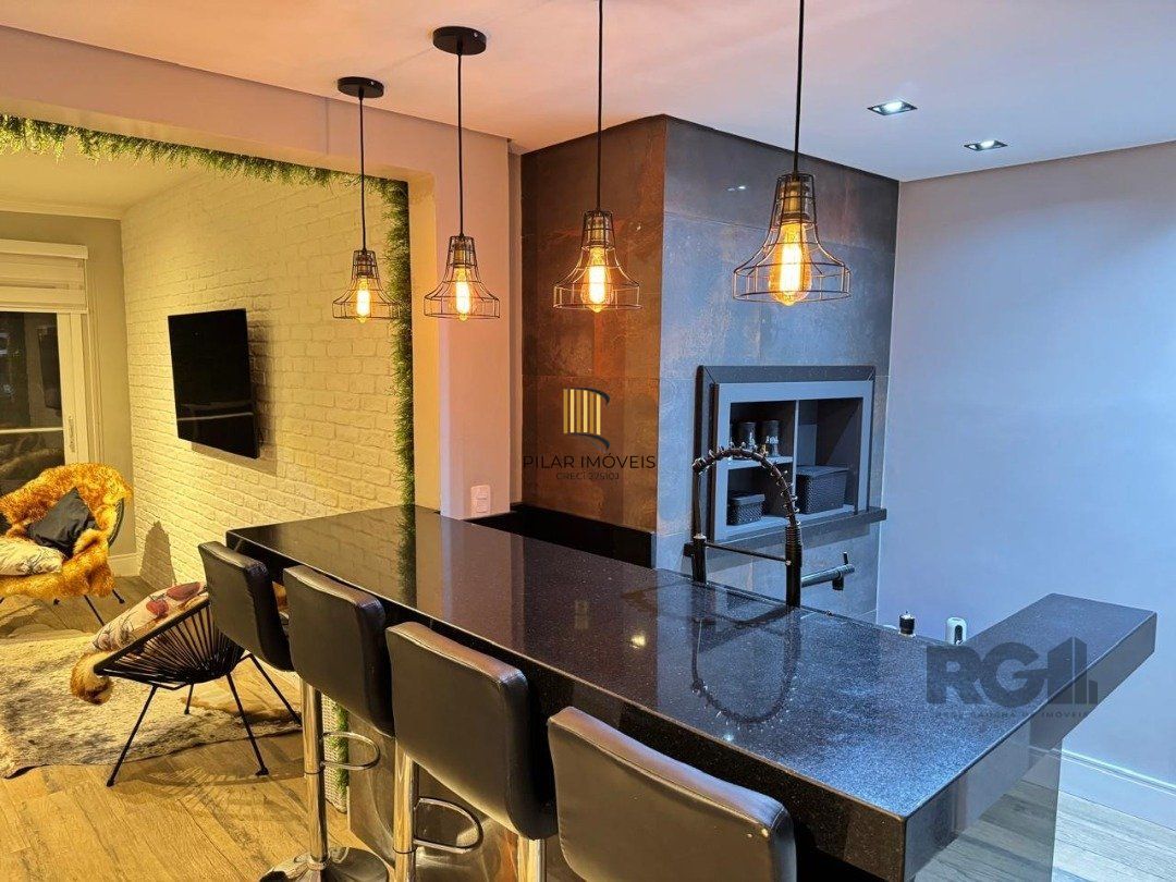 PREDIO RESIDENCIAL COM 6 APTOS ,