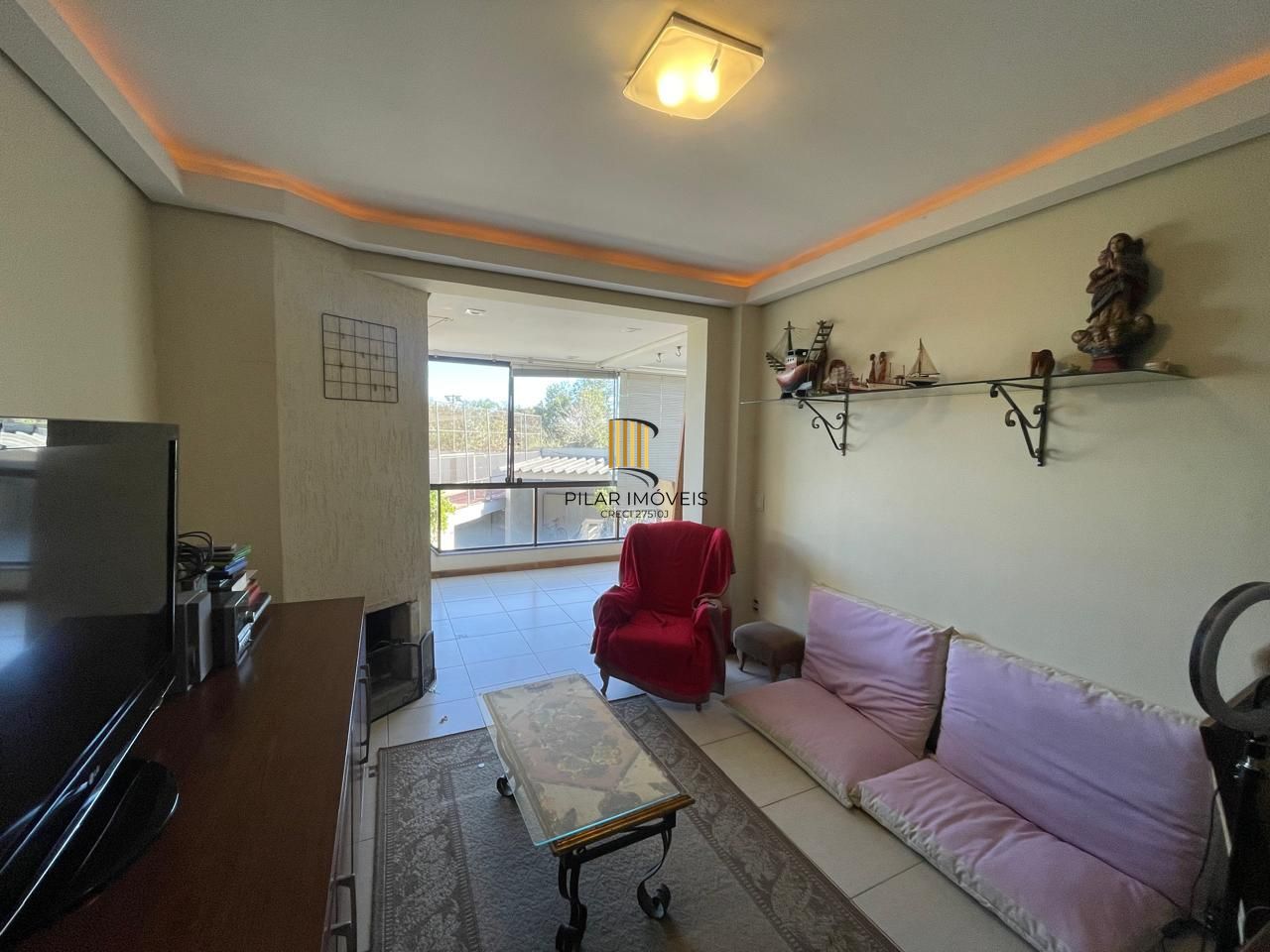 Apartamento bairro Tristeza, com 110 m² de área privativa, 03 dormitórios sendo 01 suíte e 02 vagas de garagem!