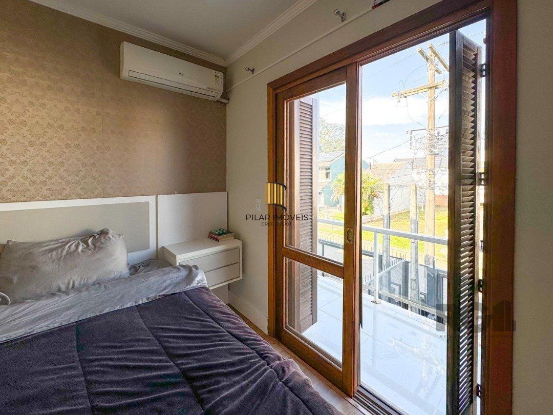 Casa para Venda - 135m², 3 dormitórios, sendo 1 suites, Hípica